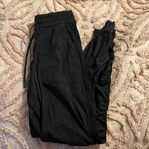 NWOT beyond the studio jogger